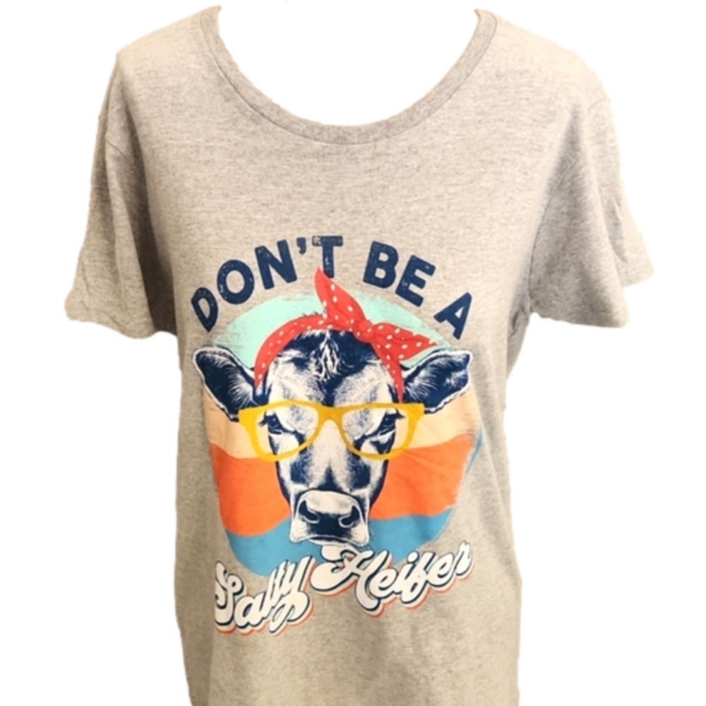 Womens Don't be a Salty Heifer gray cow tee size Large